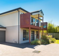 Beachside Villa Cowes - South Australia Travel