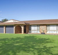 Beachway - beach access at end of street - South Australia Travel