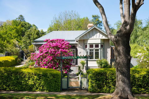 Beacon House - South Australia Travel 1