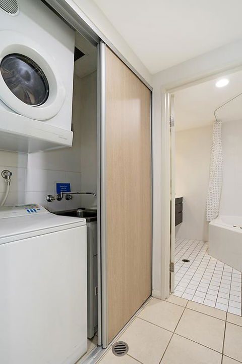 Beau Monde Apartments Newcastle - Boulevard Apartments - South Australia Travel 3