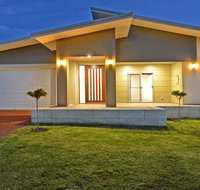 Beaufortia Views - South Australia Travel