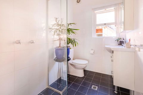 Beautiful Beach Home In Superb Location - South Australia Travel 3