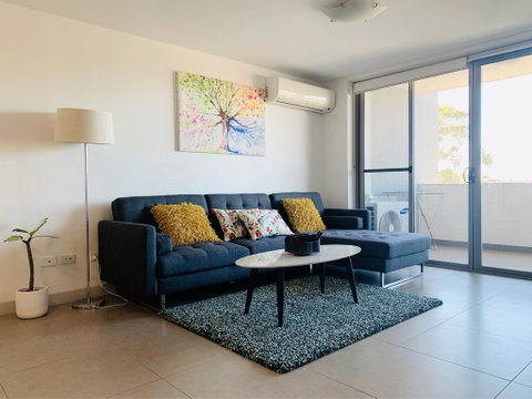 Beautiful Home Close To Shopping Mall And Train Hornsby - South Australia Travel 1