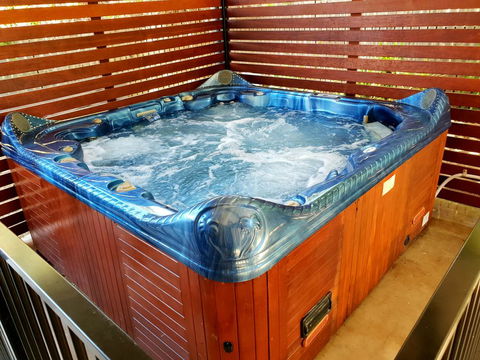 Beautiful Modern Luxury - South Australia Travel 1