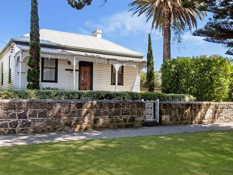 Beauvais - South Australia Travel 0