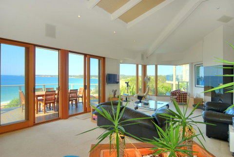 BEDARRA, MOLLYMOOK BEACH - South Australia Travel 0