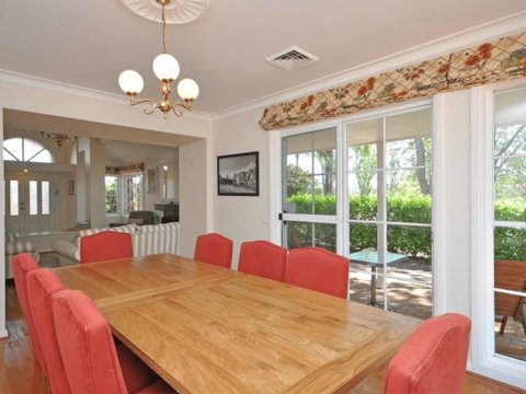 Beggars Bridge Vineyard Homestead W/ Pool + Wifi + Tennis + Vineyard - South Australia Travel 1
