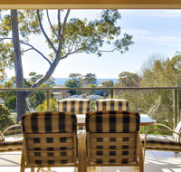 Bellima Beach House' 9 Jackson Close - huge duplex with air con and fabulous views - South Australia Travel