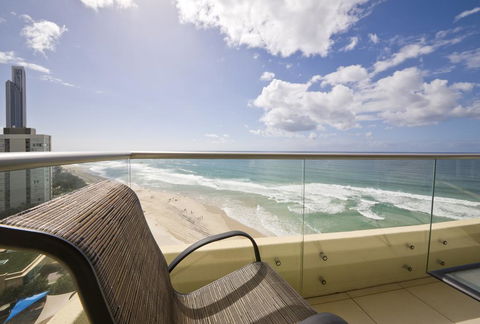 Berkeley On The Beach - South Australia Travel 0