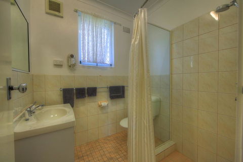 Bermagui Motor Inn - South Australia Travel 3