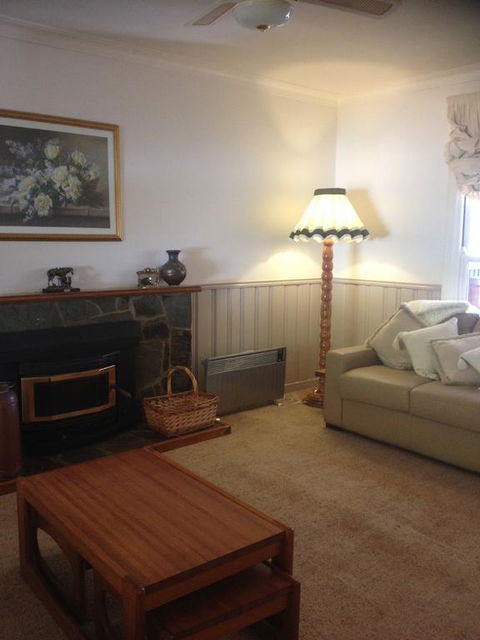 Bessie's Cottage - South Australia Travel 3