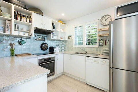 Best Beachside Location In Clovelly With Parking! - South Australia Travel 3