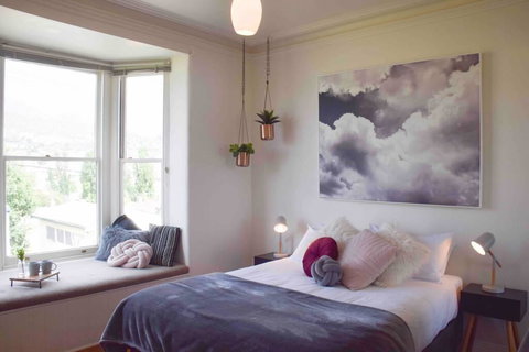 Best Location In Hobart! Luxury 4 Bedroom With Stunning Views - South Australia Travel 1