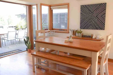 Best Location In Hobart! Luxury 4 Bedroom With Stunning Views - South Australia Travel 2