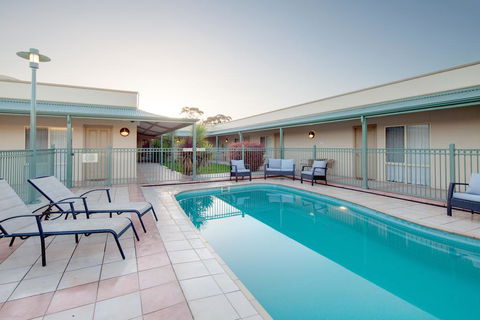 Best Western Crystal Inn - South Australia Travel 1