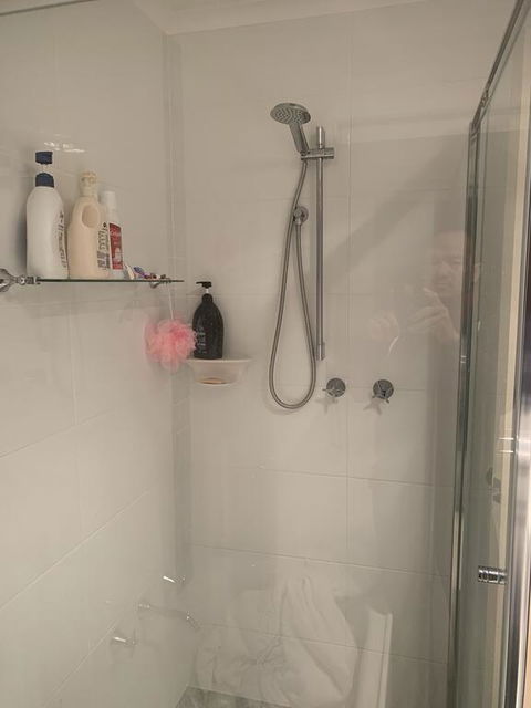 Bevan Street Lavington - South Australia Travel 1