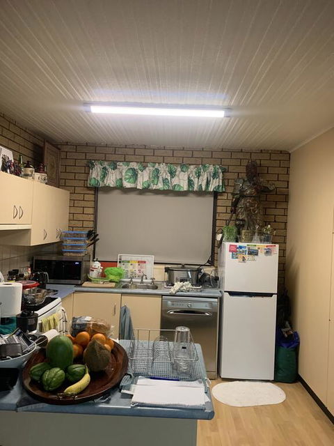 Bevan Street Lavington - South Australia Travel 3