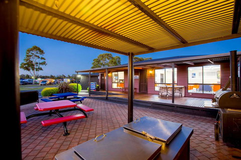 BIG4 Traralgon Park Lane Holiday Park - South Australia Travel 3