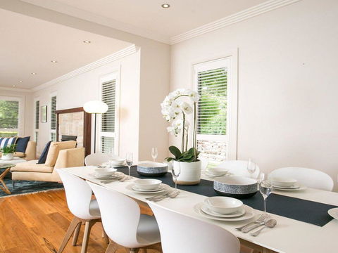 Bitola - Walk To The Village, Coffee And Pub - South Australia Travel 3