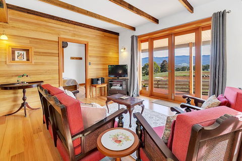 Blackwood Park Cottages Mole Creek - South Australia Travel 3