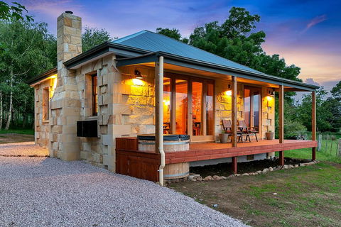 Blackwood Park Cottages Mole Creek - South Australia Travel 0