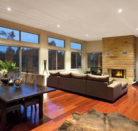 Blue Cliff Retreat - South Australia Travel