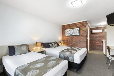 Blue Shades Motel - South Australia Travel 3