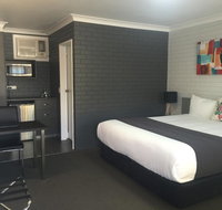 Blue Violet Motor Inn - South Australia Travel