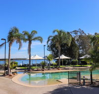 Bluewater Executive Villa in Raffertys Resort - South Australia Travel
