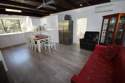 Boambee Hideaway - South Australia Travel 3