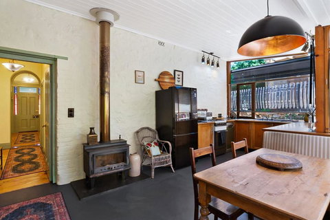 The True Home Heart Of Uraidla - South Australia Travel 3