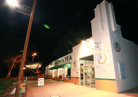 YHA Alice Springs - South Australia Travel 0