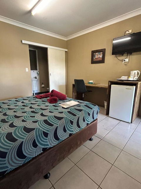 Beagle Hotel - South Australia Travel 1