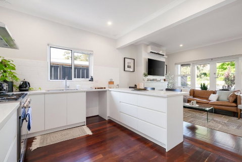 Guildford Cottage By Swan Bnb Management - South Australia Travel 2