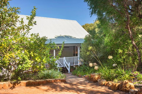 HILLVIEW - South Australia Travel 1