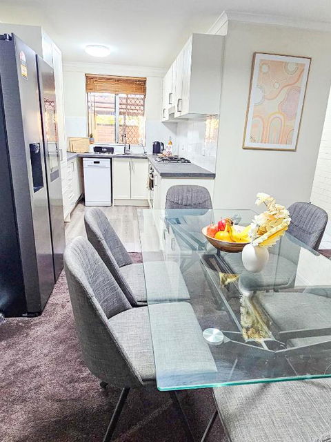 Queen Of The Desert Villa Secure & Gated 2 Bdrm Home - South Australia Travel 0