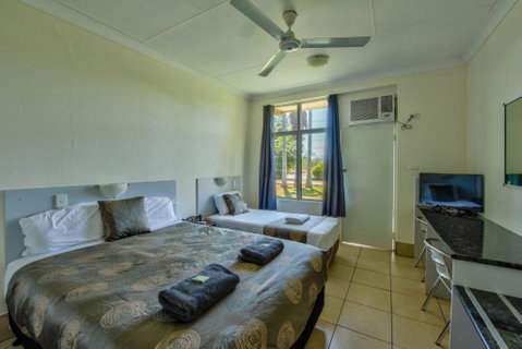 Riverview Tourist Village - South Australia Travel 2