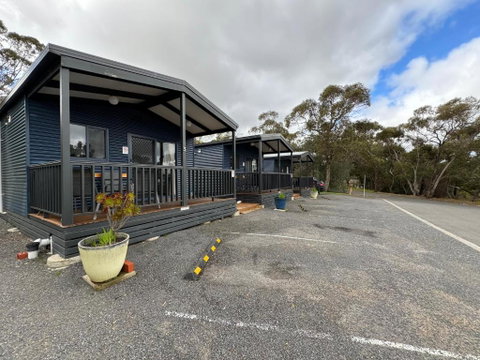 St Arnaud Caravan Park - South Australia Travel 1