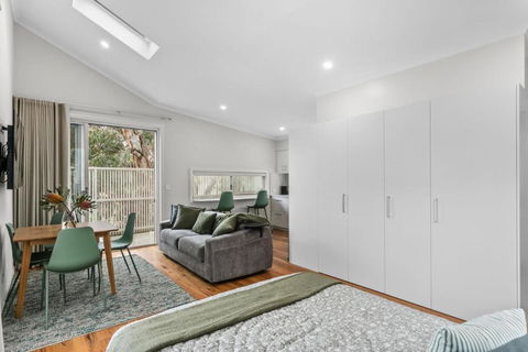 WILL56 - Gumtree Studio - South Australia Travel 3