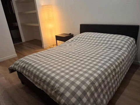 Zetland Three Bedrooms - South Australia Travel 0