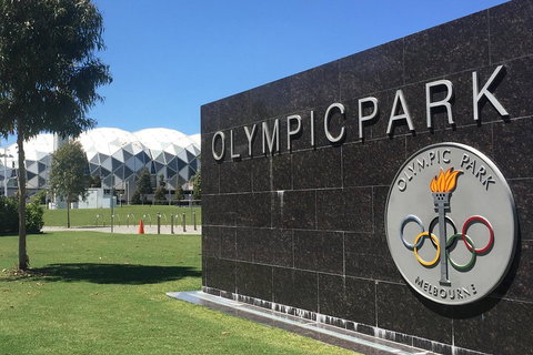 Melbourne Sports Walking Tour - South Australia Travel 3