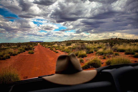 Mount Conner 4WD Small Group Tour From Ayers Rock Including Dinner - South Australia Travel 4